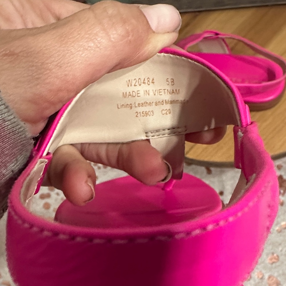 NWOT Cole Haan Pink leather Women's Sandals - Picture 8 of 9